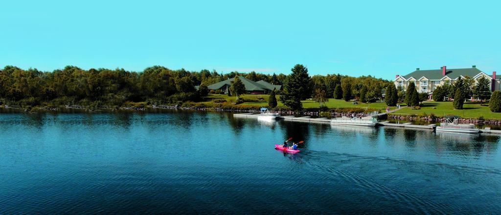 Auberge Du Lac-A-L'Eau-Claire Saint-Alexis-des-Monts Ngoại thất bức ảnh