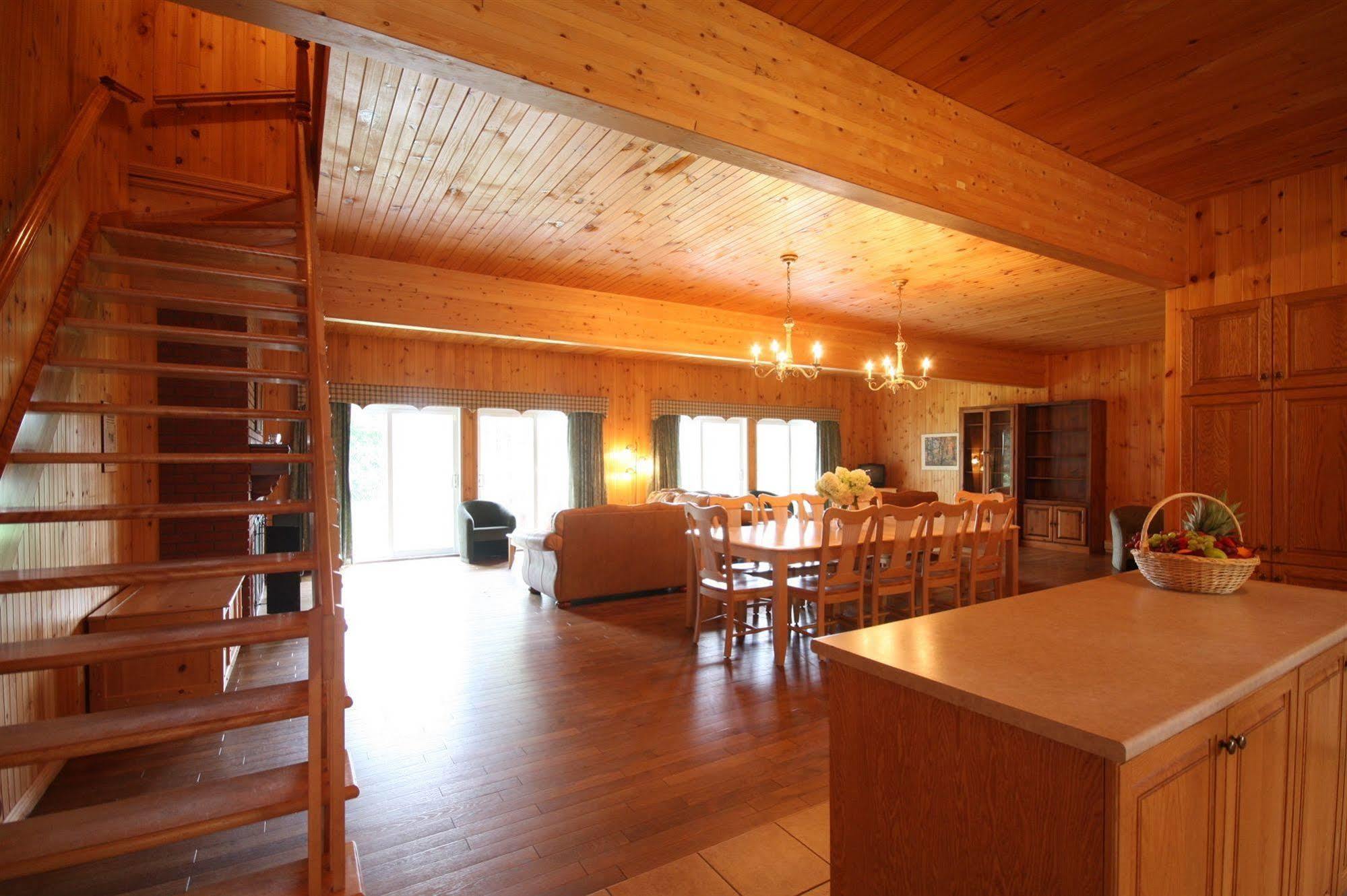 Auberge Du Lac-A-L'Eau-Claire Saint-Alexis-des-Monts Ngoại thất bức ảnh