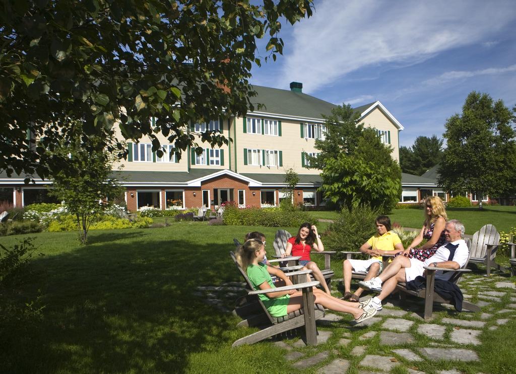 Auberge Du Lac-A-L'Eau-Claire Saint-Alexis-des-Monts Ngoại thất bức ảnh